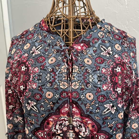 White House Black Market Floral Patterned Long Sheer Sleeve Dress. Sz Large - Picture 2 of 9